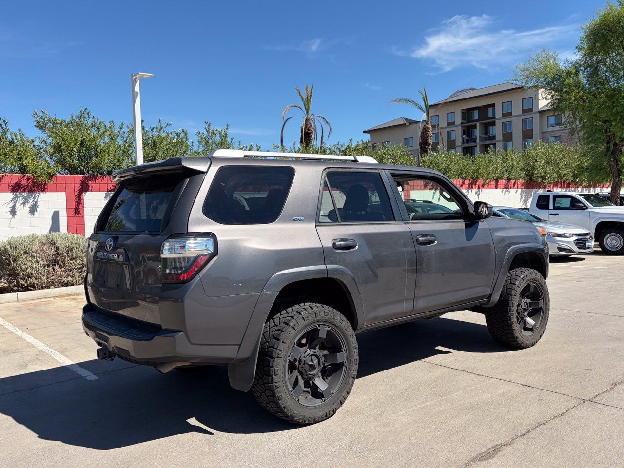 Used 2015 Toyota 4Runner SR5 AWD/4WD image 2