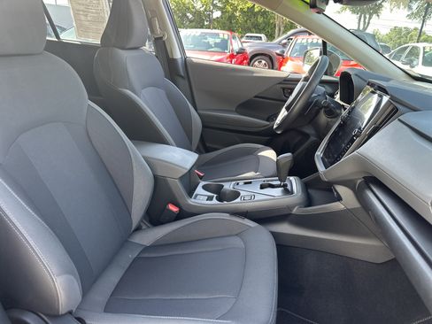 Used 2025 Subaru Crosstrek 2.5i Premium AWD/4WD image 14