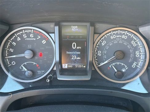 Used 2022 Toyota Tacoma TRD Sport image 26