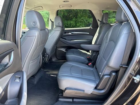 Used 2018 Buick Enclave Premium FWD image 26