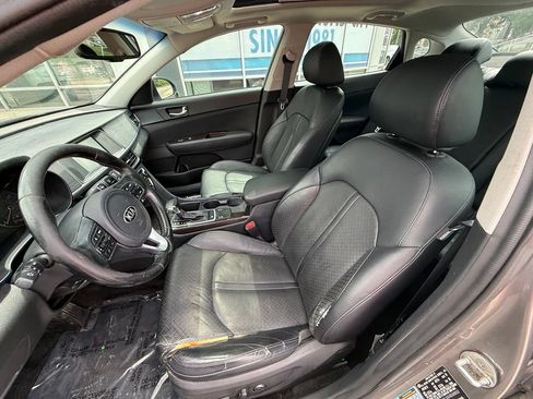 Used 2018 Kia Optima EX w/ Premium Package FWD image 10