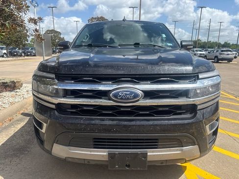 Used 2024 Ford Expedition Max Limited RWD image 2