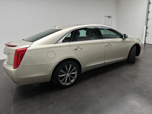 Used 2013 Cadillac XTS Luxury w/ Driver Awareness Package AWD/4WD image 8