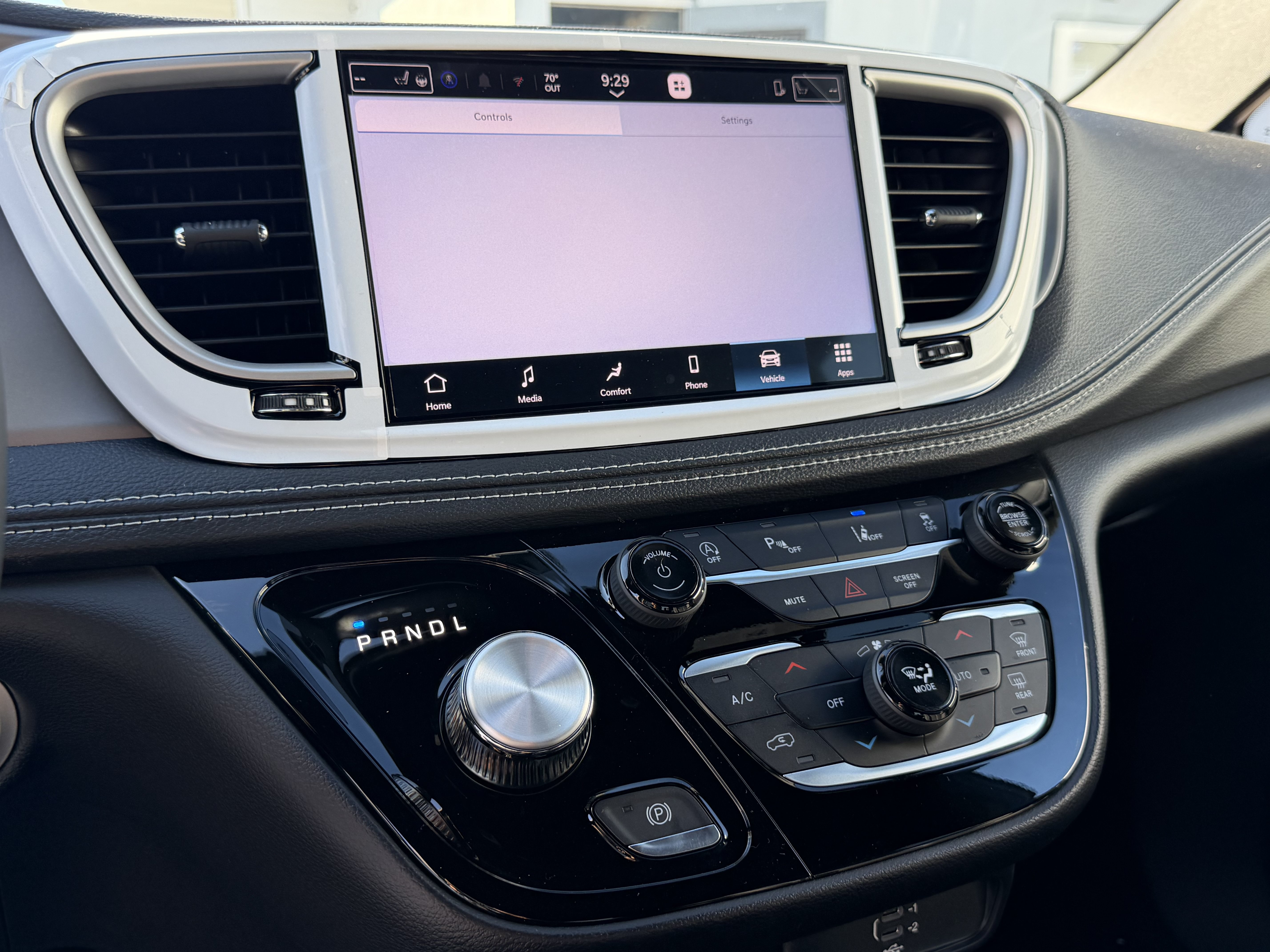 New 2027 Chrysler Pacifica Select FWD image 25