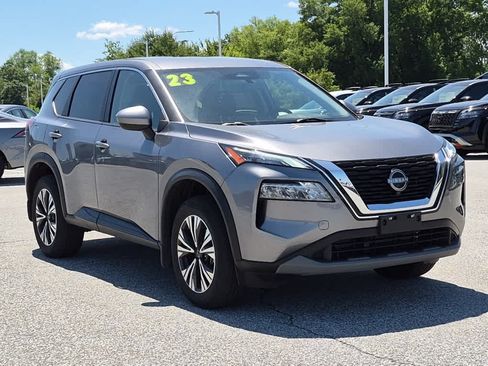 Used 2023 Nissan Rogue SV AWD/4WD image 2