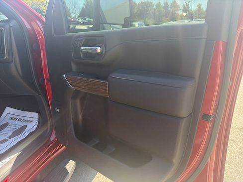 Used 2022 Chevrolet Silverado 2500 High Country w/ Z71 Off-Road Package AWD/4WD image 5