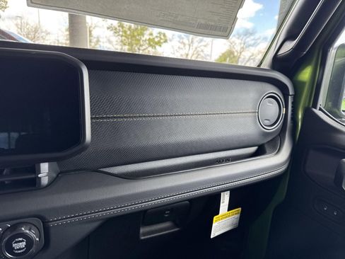 New 2025 Jeep Wrangler Unlimited Rubicon 392 image 21