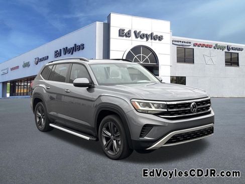 Used 2022 Volkswagen Atlas SE image 1