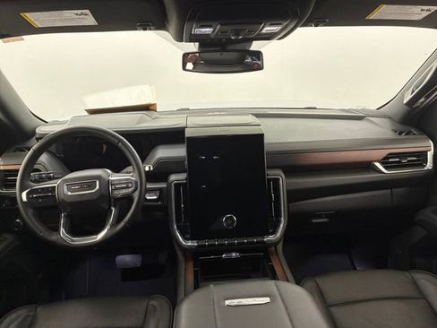 Certified 2025 GMC Yukon Denali image 20