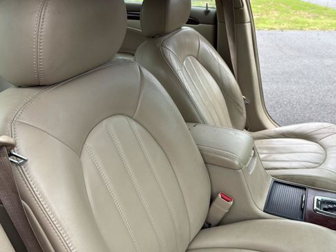 Used 2006 Buick Lucerne CXL w/ Luxury Package FWD image 22