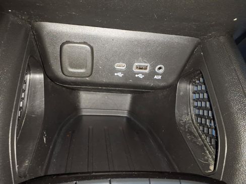 Used 2021 Chevrolet TrailBlazer LS image 22