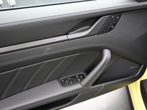 New 2026 Porsche 911 Carrera GTS image 11