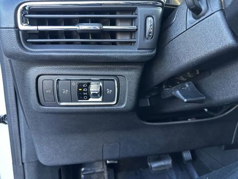 Certified 2022 Lincoln Corsair AWD w/ Equipment Group 101A image 29