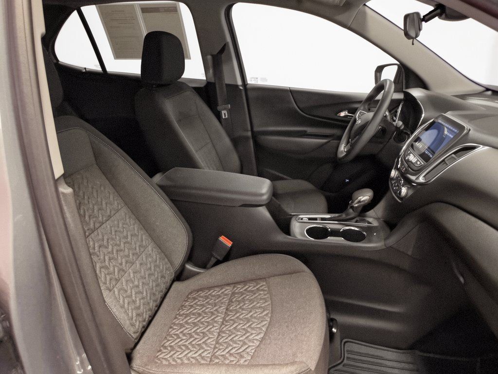 Used 2024 Chevrolet Equinox LT FWD image 30