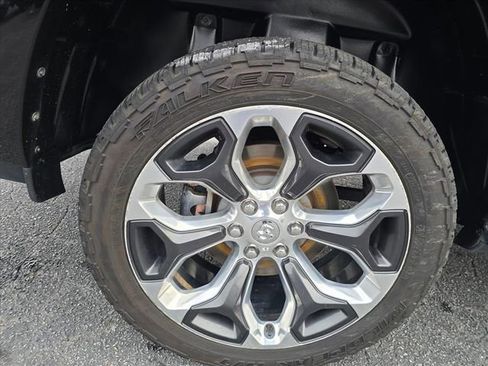 Used 2019 RAM 1500 Limited image 19