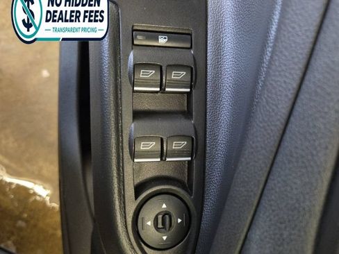 Used 2017 Ford Escape Titanium AWD/4WD image 21