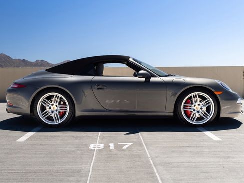 Used 2014 Porsche 911 Carrera 4S AWD/4WD image 16