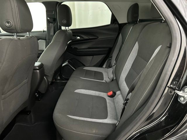 Used 2025 Chevrolet TrailBlazer LT AWD/4WD image 19