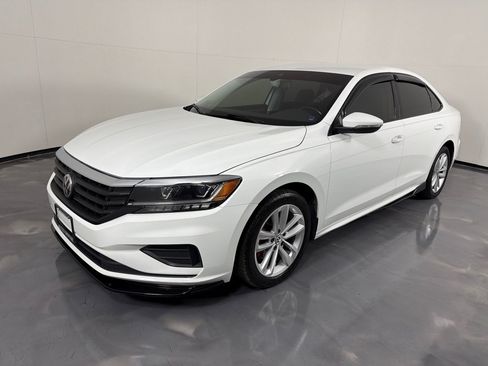 Used 2020 Volkswagen Passat 2.0T SE FWD image 8