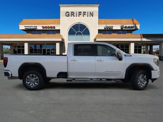 Used 2020 GMC Sierra 3500 Denali w/ Denali Ultimate Package AWD/4WD image 3