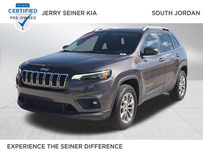 Used 2019 Jeep Cherokee Latitude Plus w/ Comfort/Convenience Group