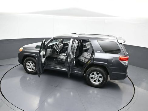 Used 2011 Toyota 4Runner SR5 w/ Premium Pkg w/Leather AWD/4WD image 43