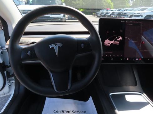 Used 2022 Tesla Model 3 RWD image 17