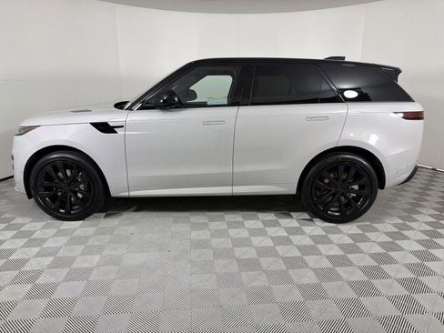 New 2026 Land Rover Range Rover Sport Dynamic SE image 2