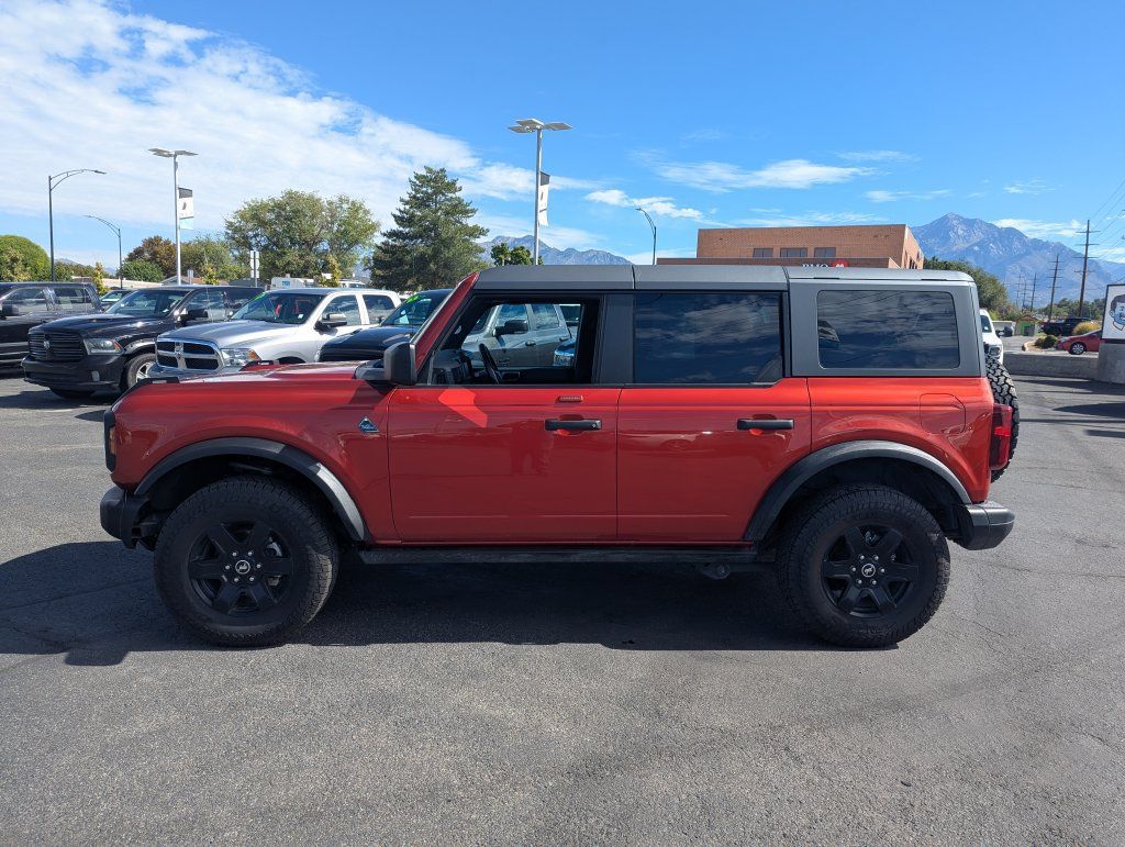 Used 2023 Ford Bronco Black Diamond AWD/4WD image 7