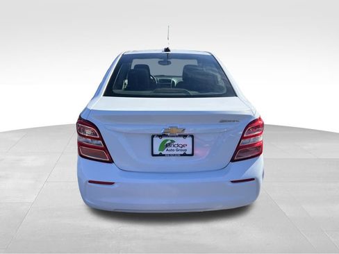 Used 2018 Chevrolet Sonic LT image 7