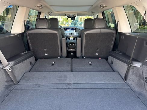 New 2026 Mercedes-Benz GLS 450 4MATIC image 36