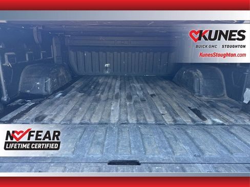 Used 2021 GMC Sierra 1500 SLT w/ SLT Convenience Package AWD/4WD image 18