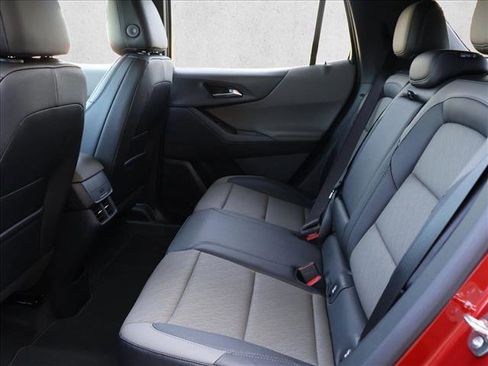 New 2026 Chevrolet Equinox LT w/ Convenience Package II FWD image 16
