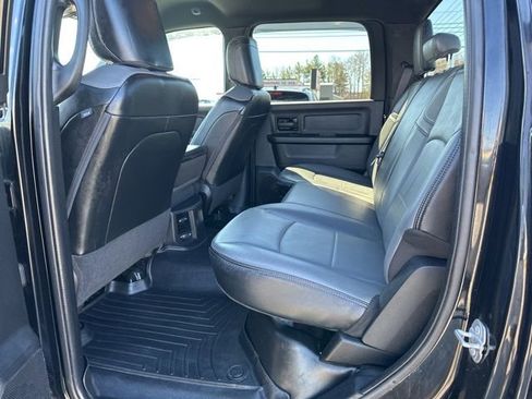 Used 2022 RAM 2500 Tradesman w/ Chrome Appearance Group AWD/4WD image 18