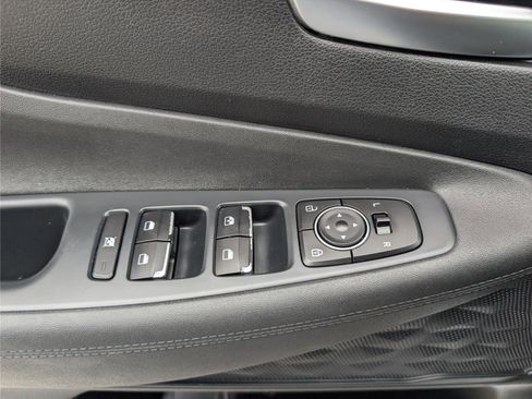 Used 2020 Hyundai Santa Fe SE image 18