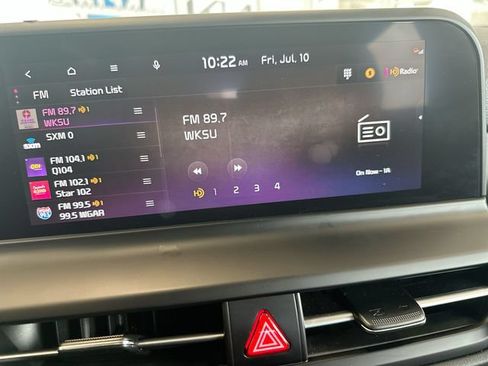 Certified 2024 Kia Seltos SX w/ SX Sunroof Package AWD/4WD image 14
