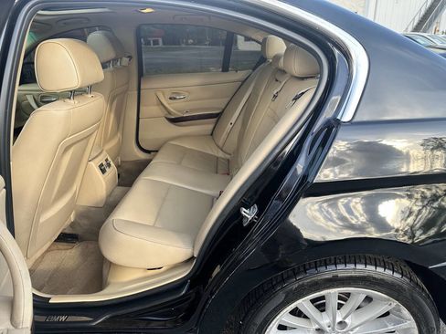 Used 2011 BMW 335i xDrive Sedan image 6