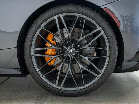 Used 2025 McLaren GTS RWD image 10