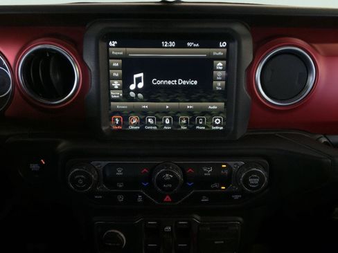 Used 2021 Jeep Gladiator Rubicon AWD/4WD image 18