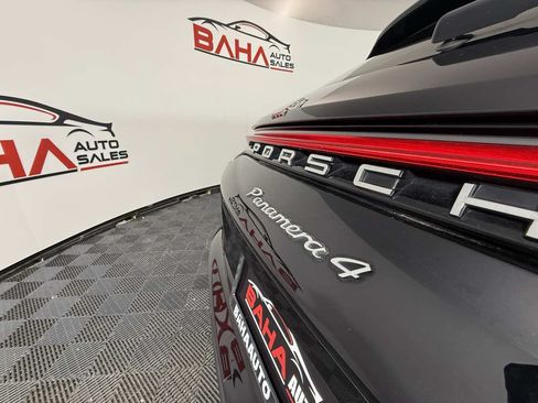 Used 2022 Porsche Panamera 4 w/ Premium Package AWD/4WD image 13