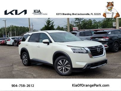 Used 2024 Nissan Pathfinder SL w/ Cargo Package