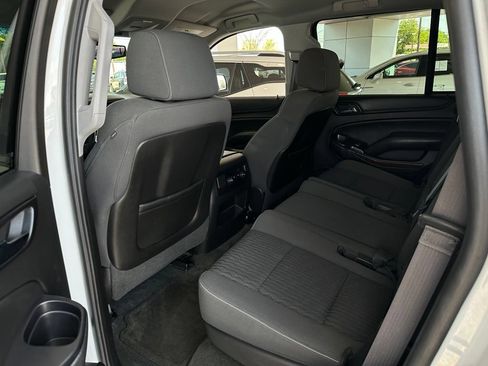 Used 2015 Chevrolet Tahoe LS RWD image 16