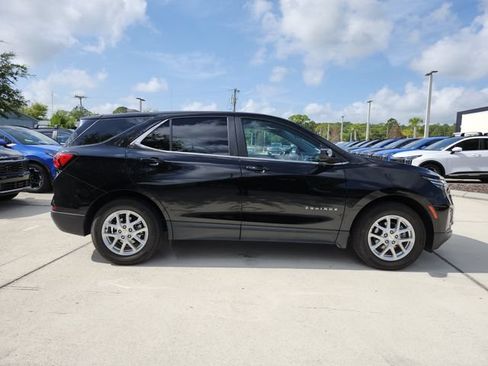 Used 2024 Chevrolet Equinox LT FWD image 3