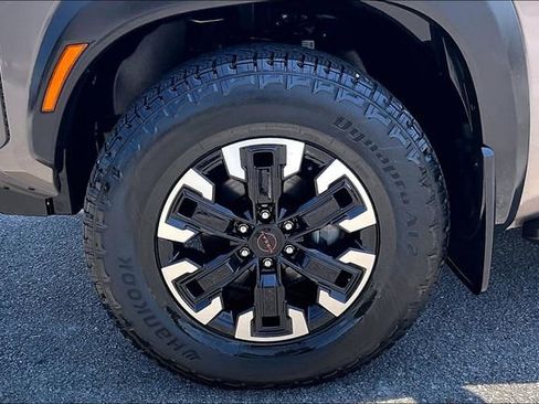 Certified 2023 Nissan Frontier PRO-4X w/ Pro Convenience Package AWD/4WD image 32