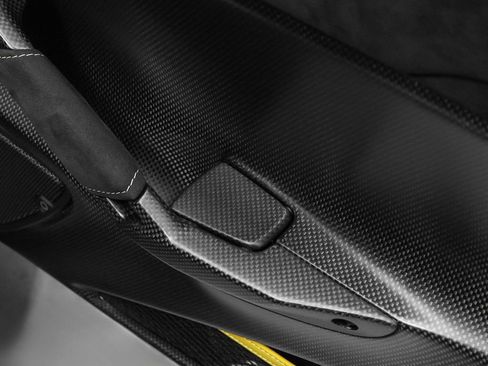 Certified 2019 Ferrari 488 Pista image 35