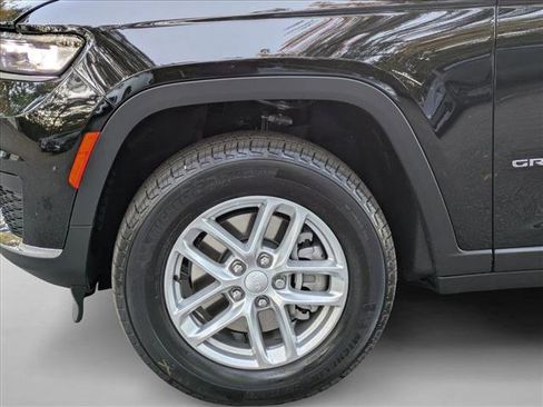 New 2025 Jeep Grand Cherokee L Laredo w/ Luxury Tech Group I image 10