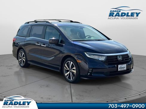Used 2023 Honda Odyssey Touring image 1