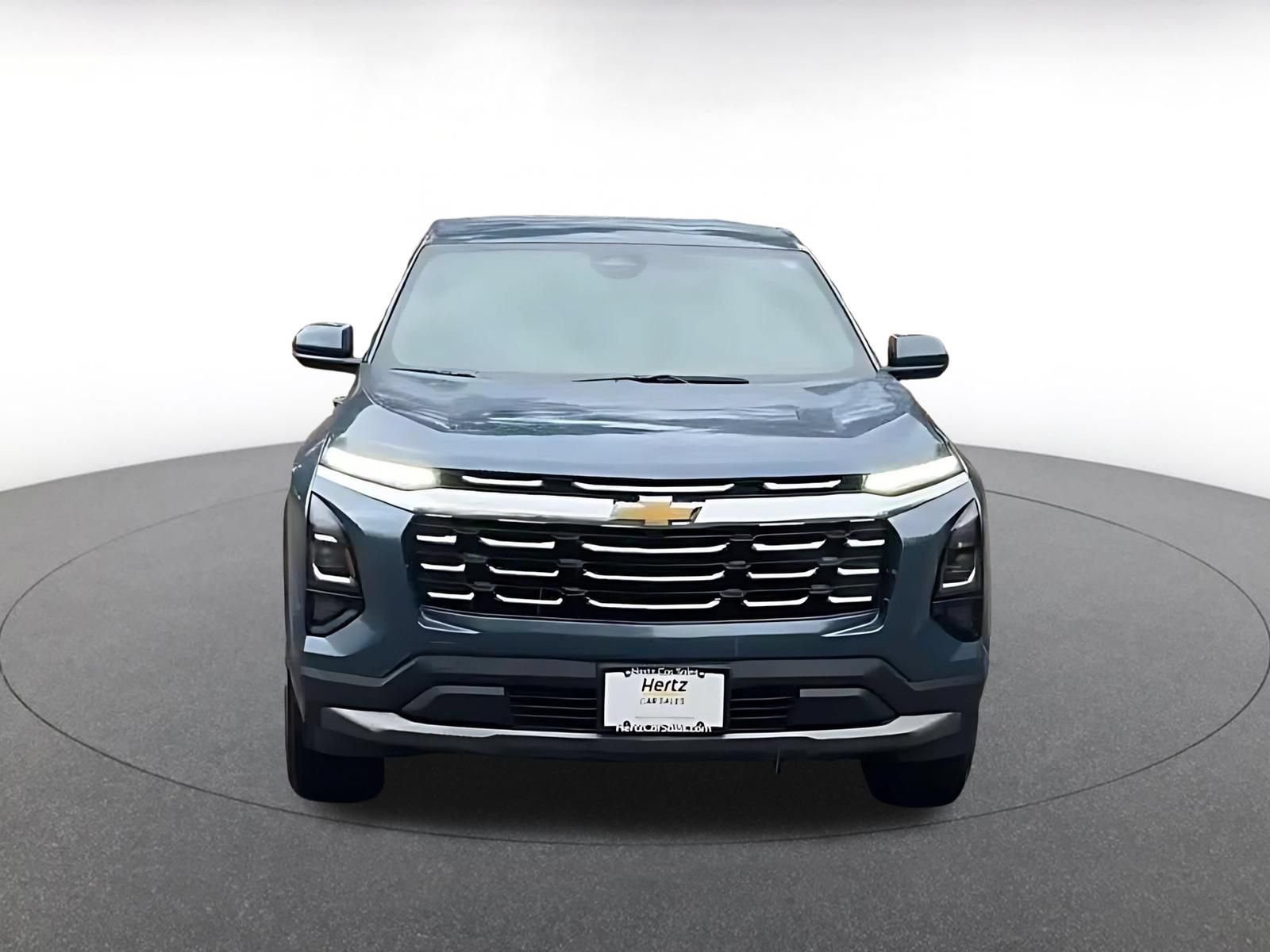 Used 2025 Chevrolet Equinox LT FWD image 4