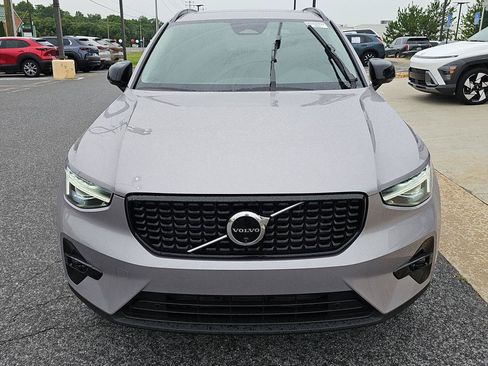 Used 2026 Volvo XC40 B5 Plus AWD/4WD image 2