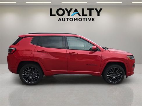 Used 2023 Jeep Compass Limited image 6